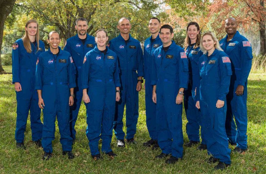 NASA evaluates 10 new astronauts for 10th class